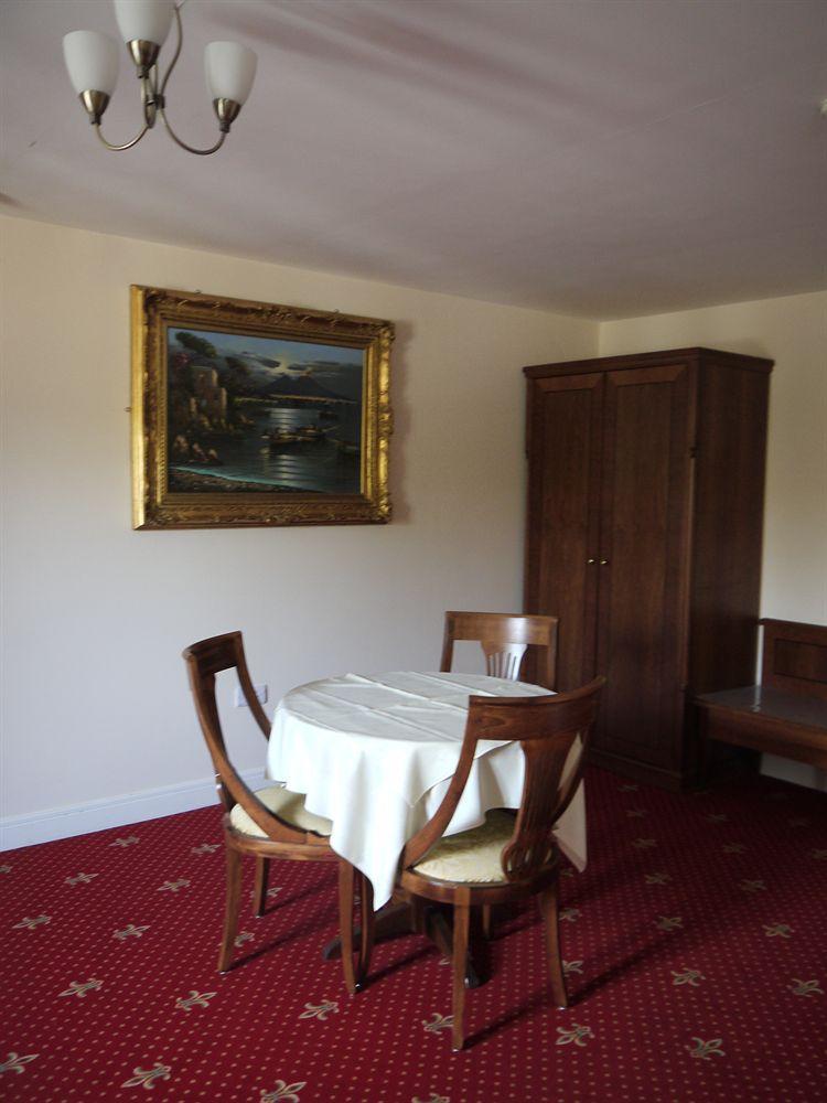 The Sharnbrook Hotel Экстерьер фото