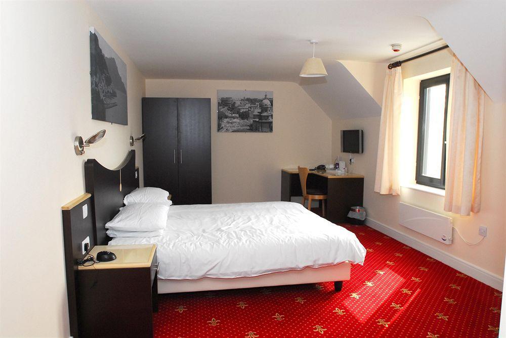 The Sharnbrook Hotel Экстерьер фото