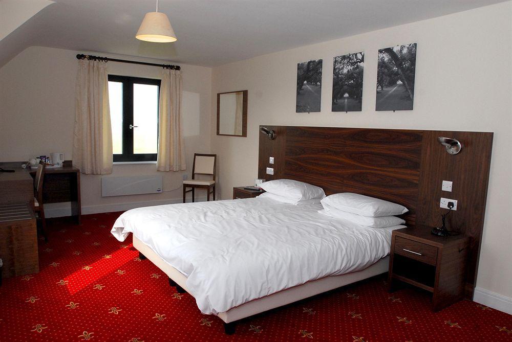 The Sharnbrook Hotel Экстерьер фото