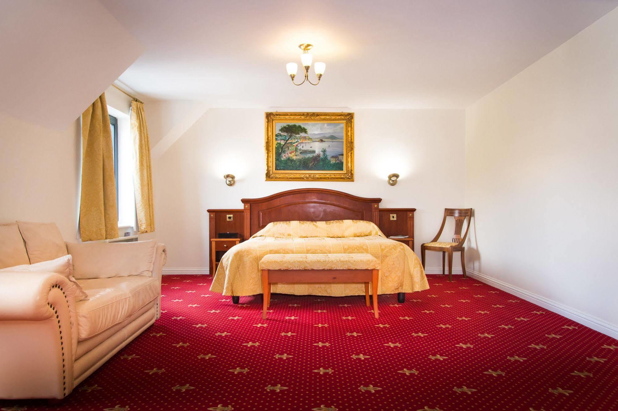The Sharnbrook Hotel Экстерьер фото